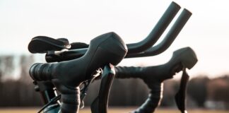 Jak działa klamkomanetka?