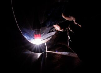 Jak spawać rurki klimatyzacji?