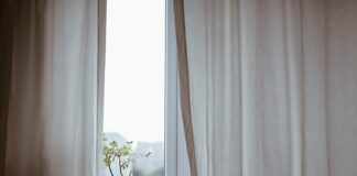 Jak ładnie powiesić zasłony?