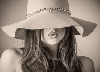 Czy policjant musi oddać strzał ostrzegawczy?