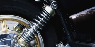 Ile kosztuje serwis amortyzatora Rock Shox?