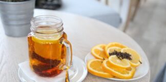 Czy herbatę rooibos można pić wieczorem?