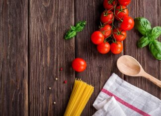 Jakie zioła dodajemy do pomidorów? Jakie zioła dodajemy do pomidorów?