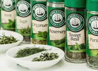 Czy majeranek można zastąpić oregano? Czy majeranek można zastąpić oregano?